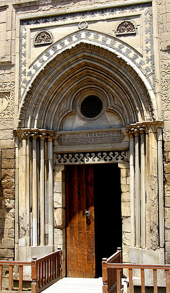 שער כנסיית סנט אגנס בעכו, כיום בקהיר