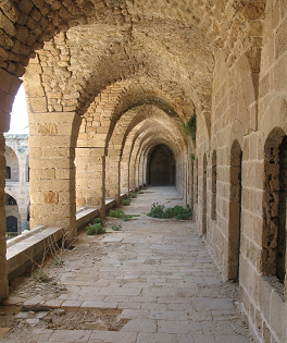 אכסדרת הקומה השנייה של הח'אן